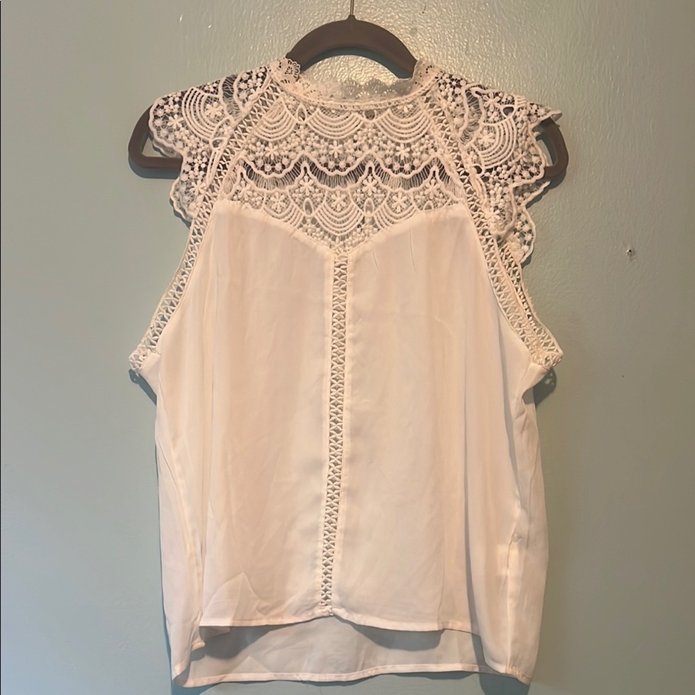 SHEIN Cream Lace Sleeveless Top